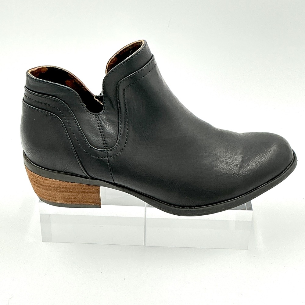b.o.c. Size 7.5 Ankle Bootie Black Faux Leather Stacked Heel NEW Allman MSRP $90